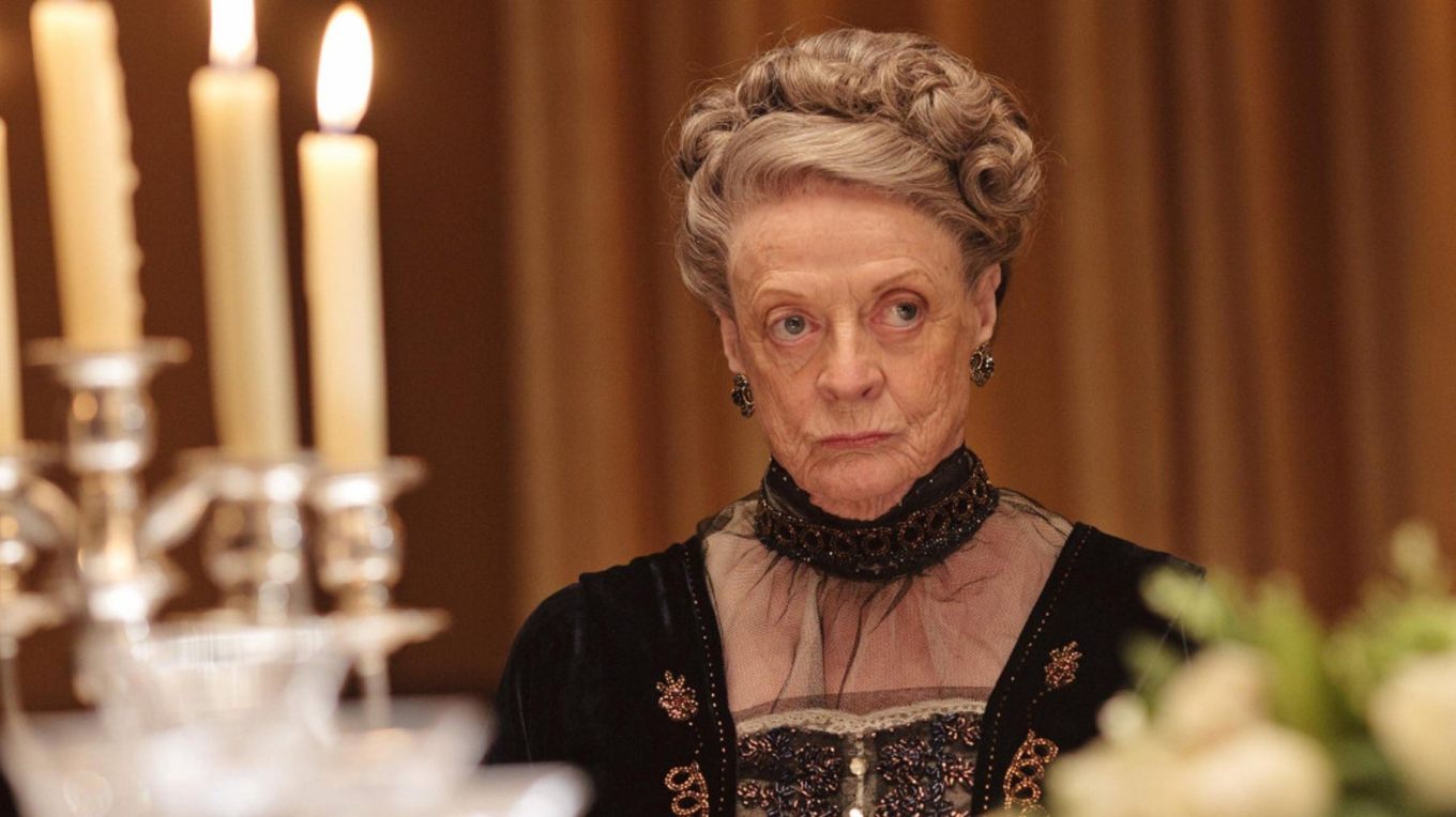 maggie-smith-image-maggie-smith-36327812-3000-2183_1060x644